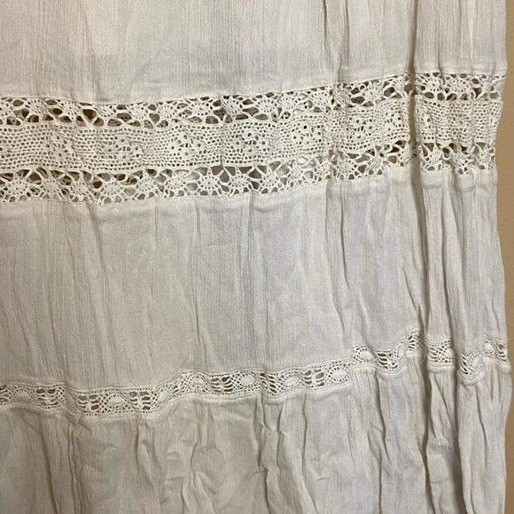 Long cream lace dress - Picture 5 of 5